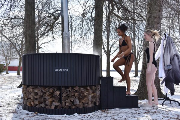 Wood Burning Hot Tub – Modern Fluted Panel (MFP)