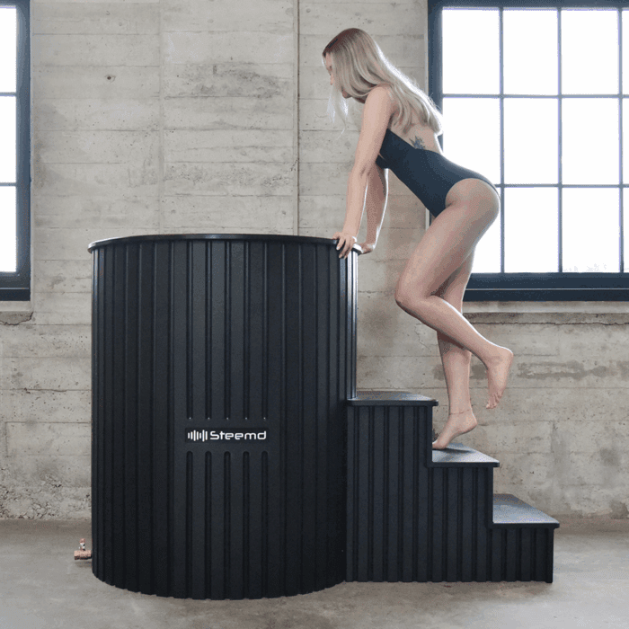 Modern Black Fluted Panel Cold Plunge Tub - Image 3